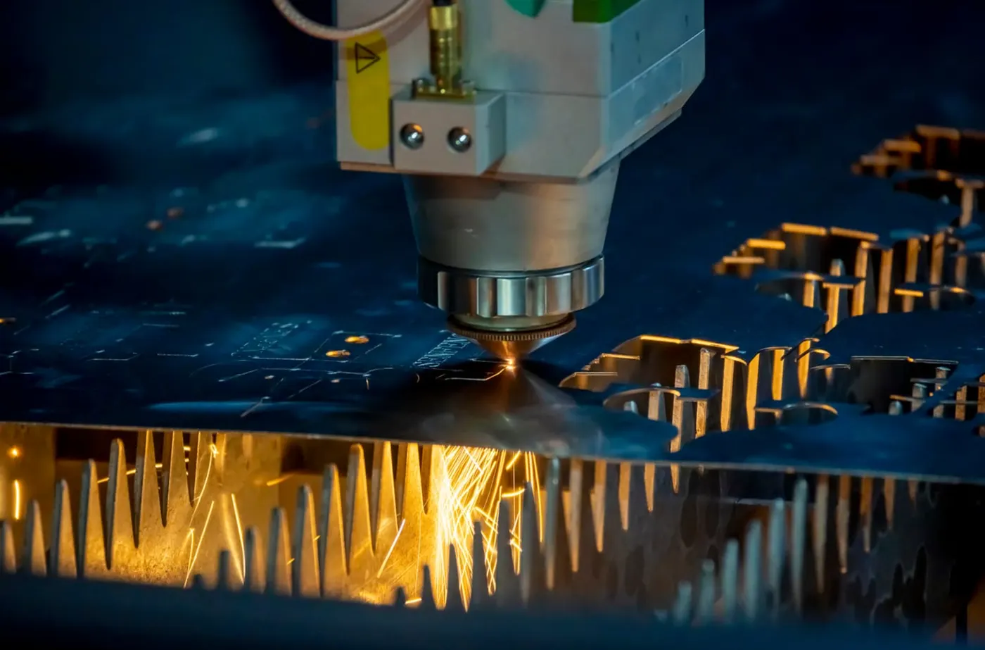 Fiber laser cutting CNC machine cutting sheet metal at the Shabari Metal Products factory